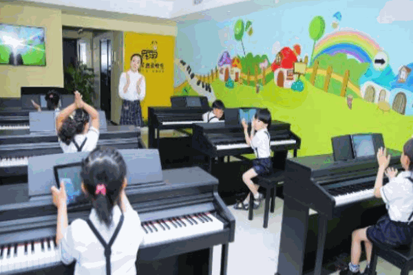 多藝汀鋼琴聲樂(lè)中心