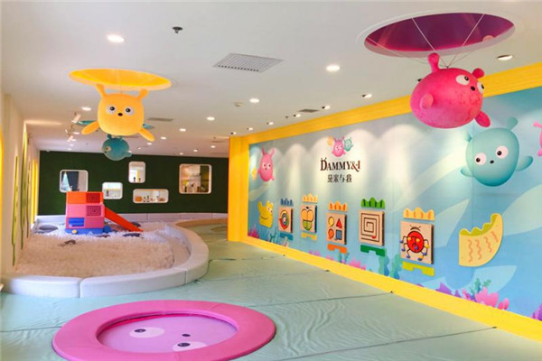 全球親子學(xué)院