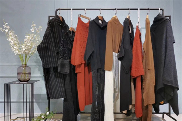 婭麗達(dá)女裝