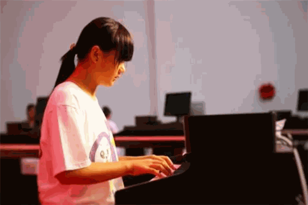 愛(ài)樂(lè)之家鋼琴教室