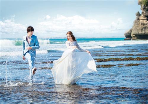 鐘愛(ài)一生婚紗攝影