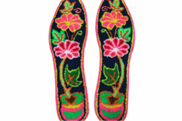 益足偉業(yè)鞋墊