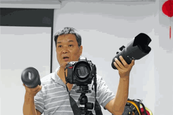 海峽攝影藝術(shù)培訓(xùn)學(xué)校