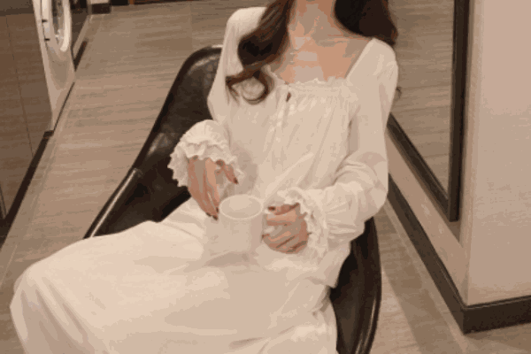 雪弗芳內(nèi)衣