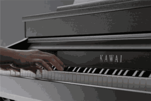 卡瓦依鋼琴
