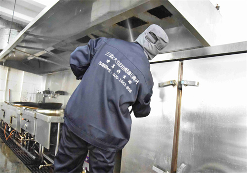 三淼大型油煙機(jī)清洗
