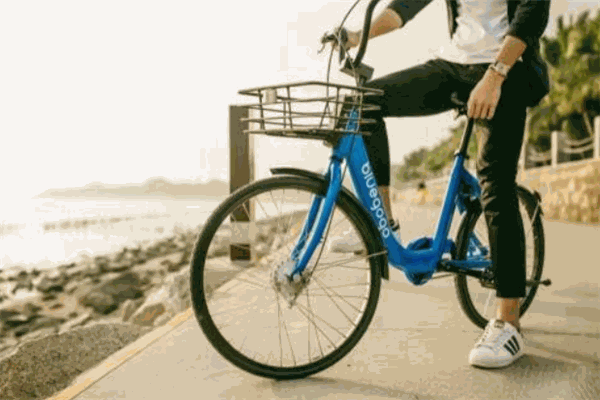 小藍(lán)單車(chē)