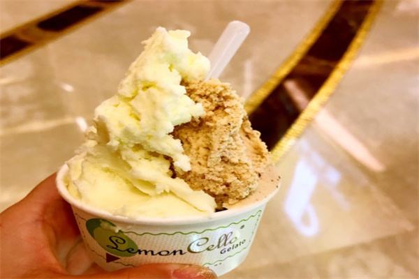 檸檬車露冰淇淋