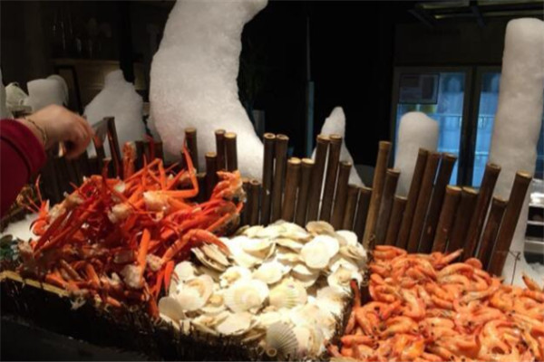 錢(qián)小奴自助餐廳