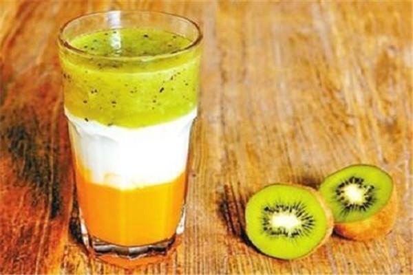 青蘋(píng)果奶茶