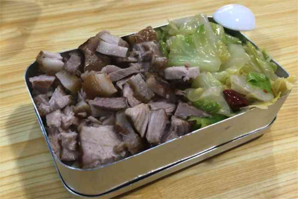 太厲鐵飯碗蓋澆飯