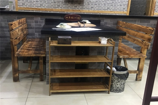 青春老灶臺(tái)