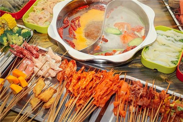 紅紅串串香火鍋快餐