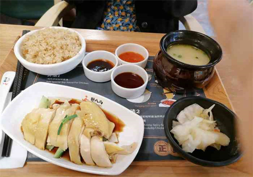 郭八兩雞肉飯店