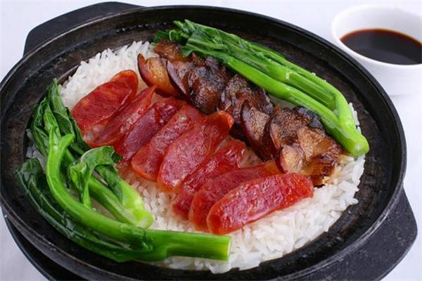 小滋味川式煲仔飯