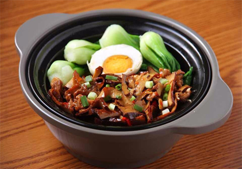 煲煲用心煲仔飯