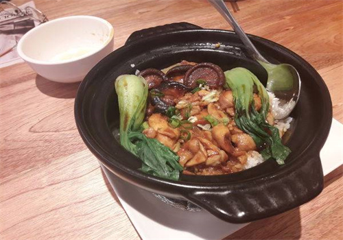 緣味石磨拉腸煲仔飯