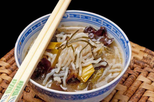 八凡辛醬面湯鍋