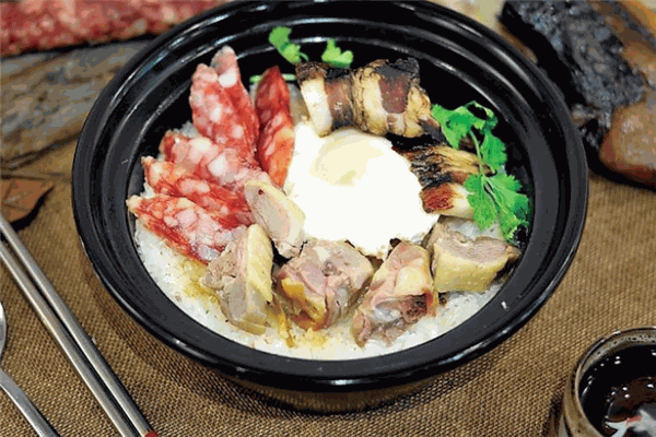 周記廣式煲仔飯