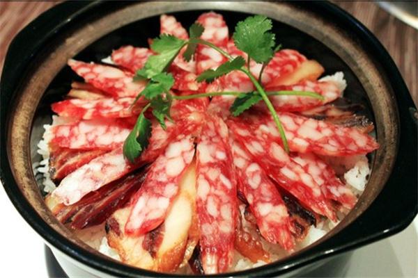 香米紫砂煲仔飯