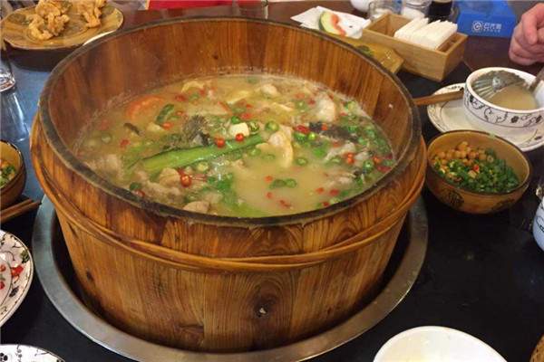 ?魚(yú)你相伴木桶魚(yú)