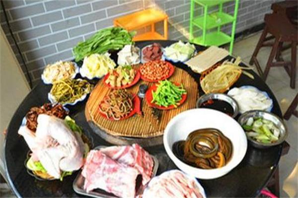 趙記農(nóng)家大鍋臺