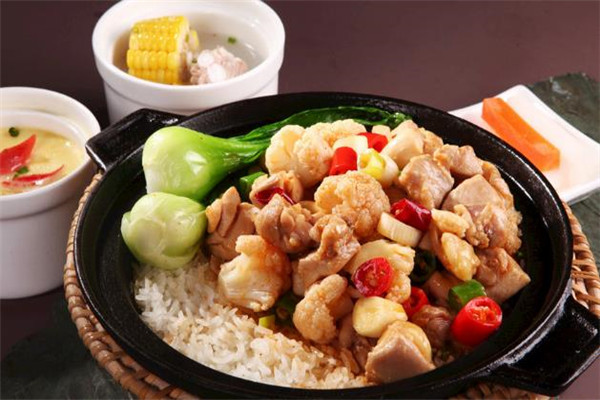 小青辣椒煲仔飯