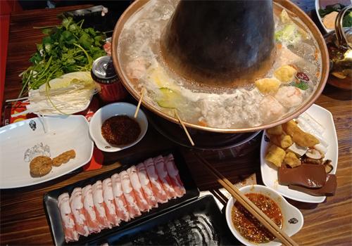 老北京涮羊肉自助火鍋城