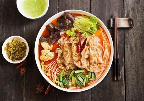 辣片天養(yǎng)生火鍋米線