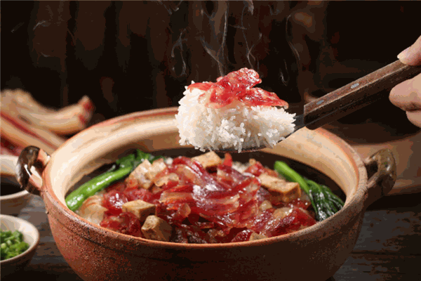 開心婆婆煲仔飯