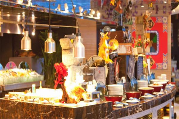 友好飯店西湖旋轉(zhuǎn)餐廳