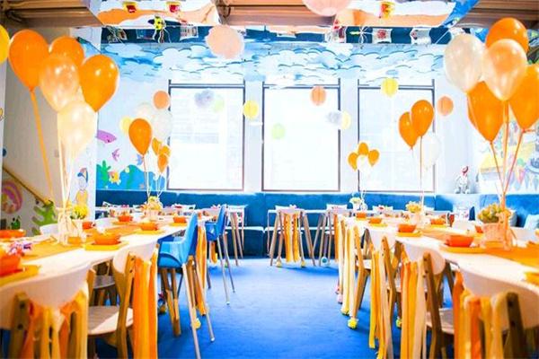 童夢時代親子餐廳