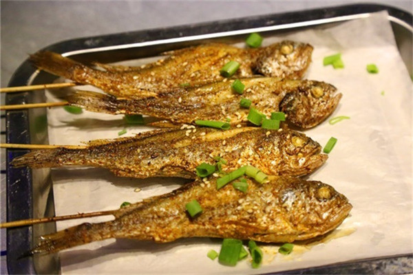 愛(ài)烤小黃魚(yú)