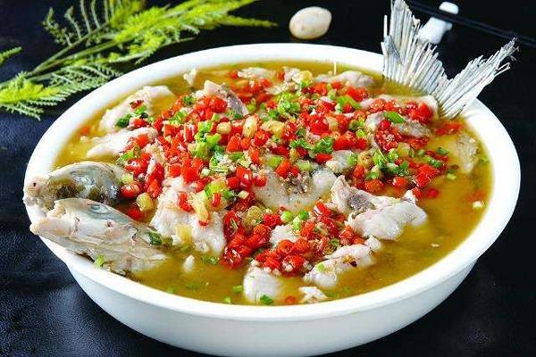 小魚快飛酸菜魚