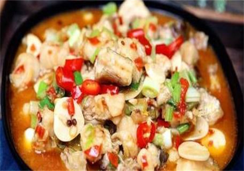 鯰魚火鍋家常菜