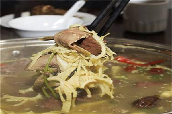 老山東牛雜火鍋