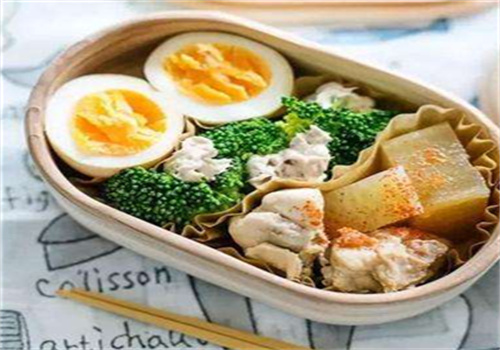 夢時代 MosDarts飛鏢餐吧