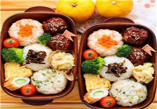 夢時代 MosDarts飛鏢餐吧