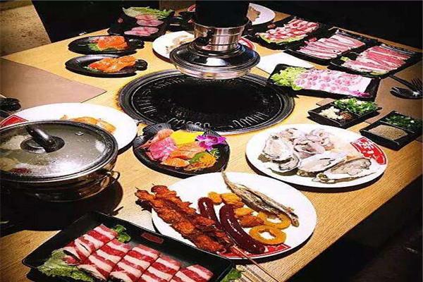 春暖花開(kāi)海鮮自助火鍋烤肉