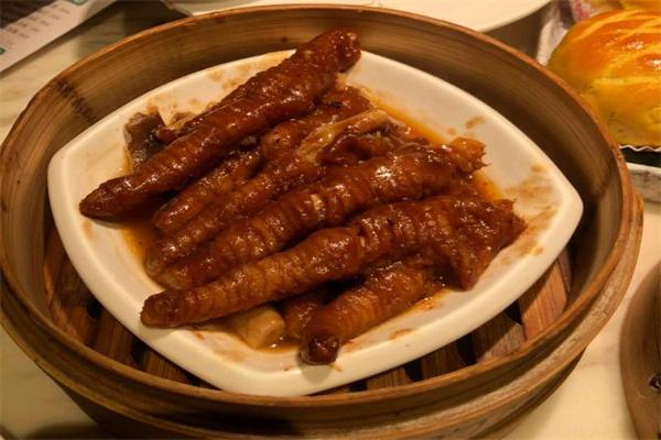 淘淘居廣式煲仔飯