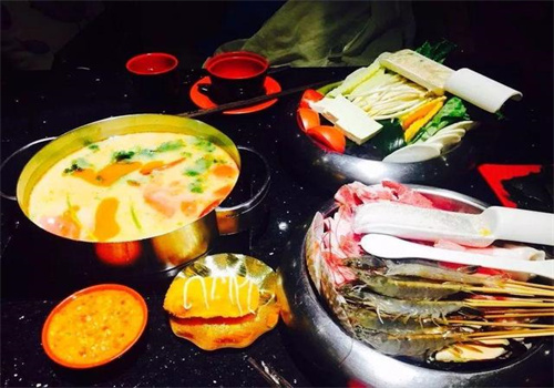 城市花園泰式火鍋