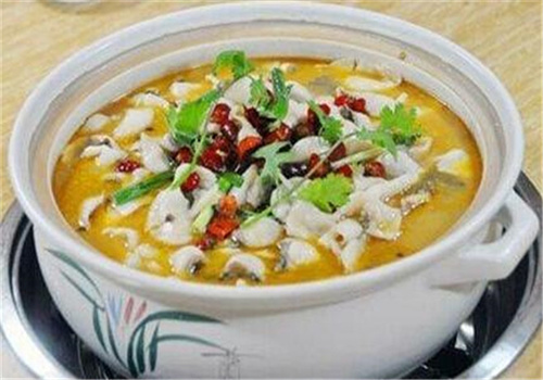 彤小牛筋頭巴腦香鍋米飯酸菜魚