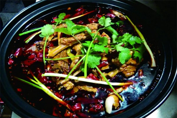 三碗酒耙牛肉火鍋