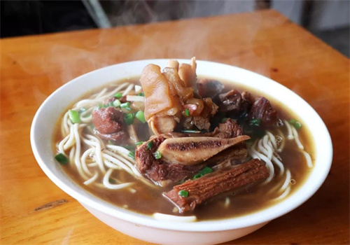 老廚子傳承牛雜面