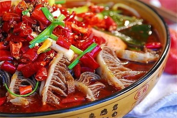 就犟撒花毛血旺