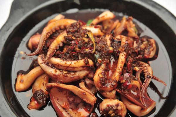 火山石烤魷魚(yú)店