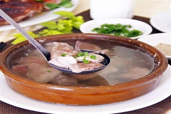 客家土豬湯