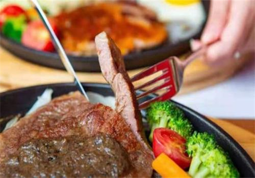 刀叉時(shí)光牛排