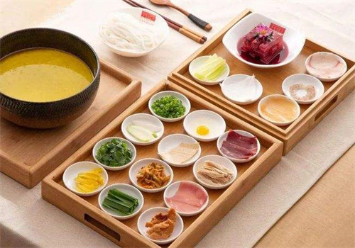 滇水源過橋米線