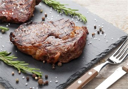 刀叉時(shí)光牛排